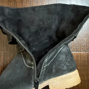 Roan Lola‎ Black Suede Moto Boots Womens 7 Buckle Mid Calf Side Zip Distressed thumbnail 11