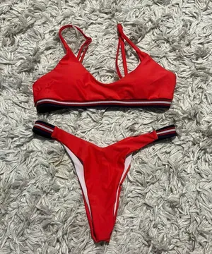 Bikini Set thumbnail 1