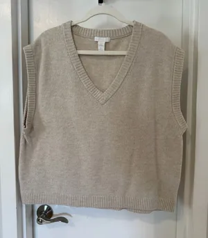H&M Beige Sweater Vest thumbnail 1