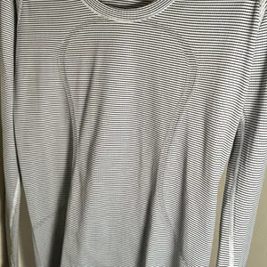 LULULEMON Swiftly Long Sleeve Top size 10 great condition thumbnail 3
