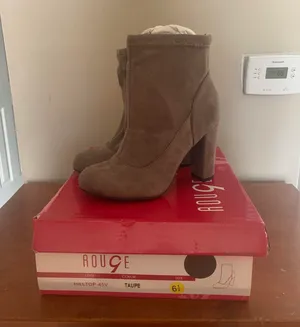 Heel Booties Size 6.5 thumbnail 1