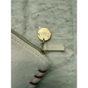 Chloe Parfums Limited‎ Edition 2023 Pouch Pochette Cream Red Stitch thumbnail 3