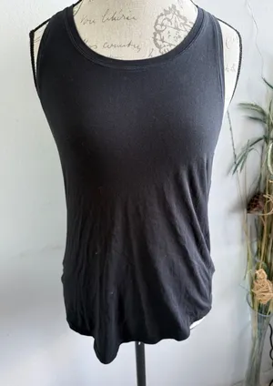 Lululemon Womens Black Racerback Tank Top Keyhole Cutout Activewear Size 4-6‎ thumbnail 1