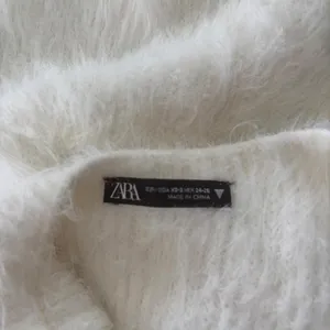 Zara white fuzzy sleeveless mini dress with a soft shaggy faux-fur Size S/XS thumbnail 3