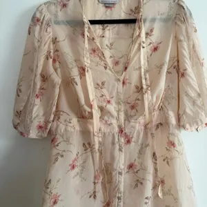 Y2K Vintage Victoria's Secret Pink Floral Retro Silk Button Front Dress Medium thumbnail 5