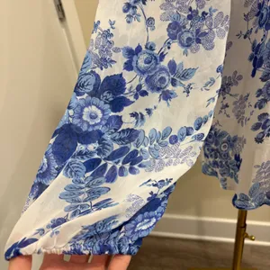 Maeve Anthropologie Blue White Floral‎ Sheer Tunic Blouse High Neck Tie Back L thumbnail 9