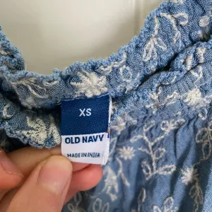 EUC | Old Navy women’s long sleeve smocked dress —‎ XS thumbnail 3