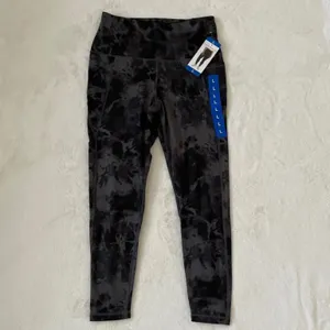 Danskin Ladies High Rise 7/8 Tie Dye Legging with Pockets, Large (12-14) thumbnail 6