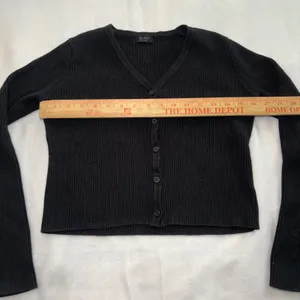John Galt Brandy Melville Black Ribbed Button Front V-Neck Cardigan Cropped OS thumbnail 5