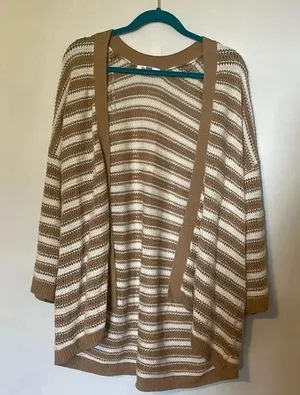 Daily thread cream and beige knitted sweater cardigan NWT thumbnail 1