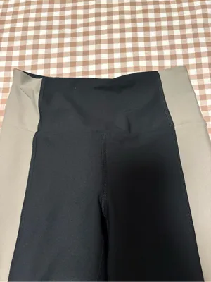 Abercrombie YPB Legging: Black/Latte thumbnail 3