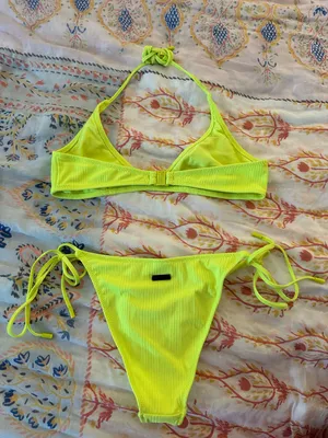 Triangl bikini thumbnail 2