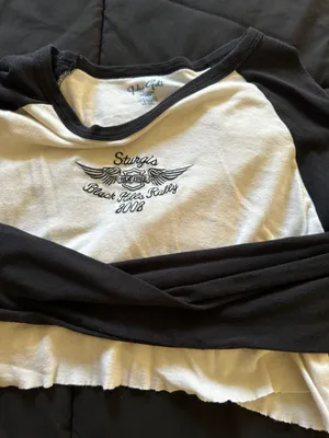 Brandy Melville Long Sleeve Crop Top thumbnail 3