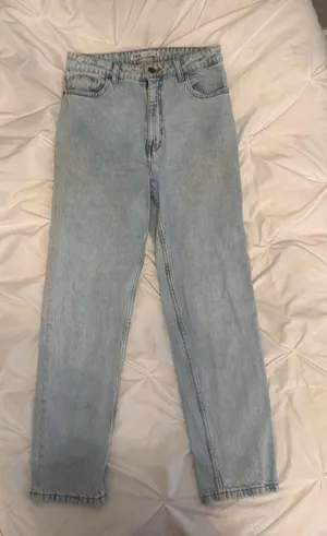 ZARA Jeans High-Rise thumbnail 1
