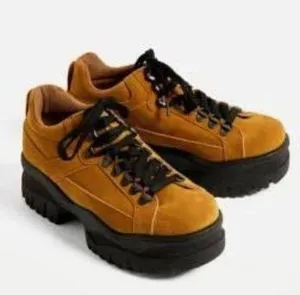 Urban Outfitters chunky trainers hiking boots shoes EU 38/7US thumbnail 1