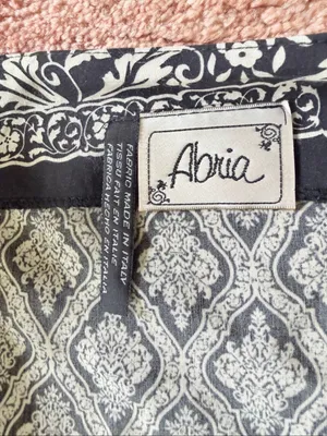 Abria Italian Fabric Black Ivory Floral Print Wrap Midi Skirt One Size thumbnail 5