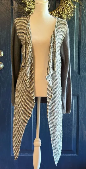 BKE Draped Open-Front Cardigan in Gray with Multicolor Accents thumbnail 1