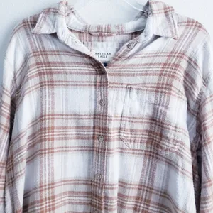 American Eagle Plaid Button Down Long Sleeve Shirt thumbnail 2