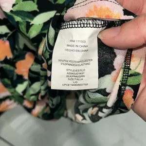 Lila Rose Floral tropical mini dress‎ dark floral stretchy sleeves large beach imperfect thumbnail 13