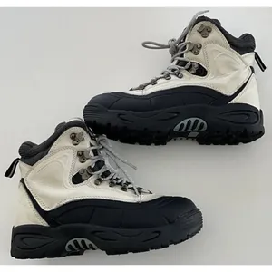 Alpine Design Women’s Sz 8 Boots Blue White Cream Leather Activewear Travel thumbnail 1