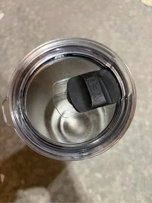 Yeti tumbler thumbnail 3