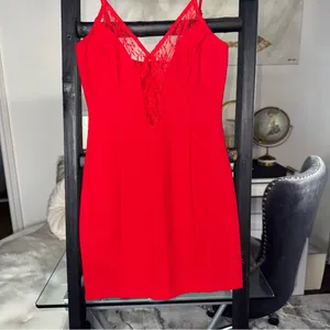 Superdown Carmella Red Lace V-Neck Mini Dress Womens XS EUC thumbnail 5