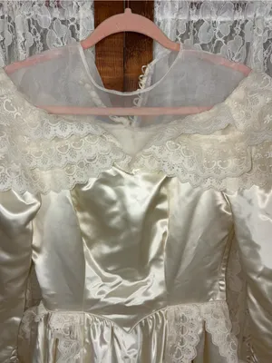 Spectacular Vintage 1940s Liquid Satin Wedding Gown thumbnail 3