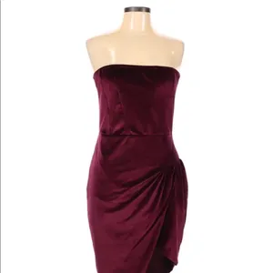 PrettyLittleThing size 10 velvet strapless dress thumbnail 2