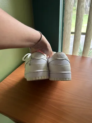 Nike Dunks thumbnail 4