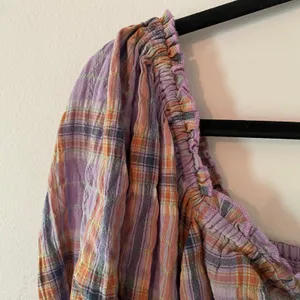 Free People Purple Plaid Puff Sleeve Babydoll Blouse Cropped Women's size Large thumbnail 4