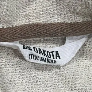 BB Dakota Hoodie In Camel Color Women’s Medium thumbnail 5