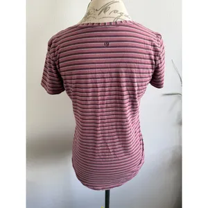 Lululemon Striped V-Neck T-Shirt Top‎ Pink Purple Women's Athletic Casual thumbnail 3