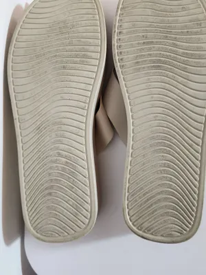 Steve Madden Cream Platform Flip Flop Sandals Size 10 Flaw thumbnail 11
