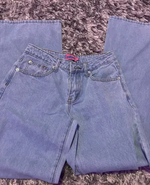 Edikted Blue Jeans Low-Rise Raelynn thumbnail 1