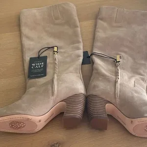 Vince Camuto Casey Boot Knee High Beige Suede Block Heel Size 8, NWT, no box thumbnail 4
