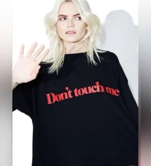 Dolls Kill/Daydream Nation “Don’t Touch Me” Black Graphic Tee thumbnail 4
