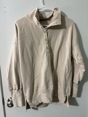 Abercrombie and fitch crewneck thumbnail 1