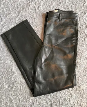 Aritzia pants  thumbnail 1