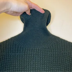 JENNI KAYNE Wool Blend Waffle Knit Turtleneck Sweater in Dark Green Sz Small thumbnail 4