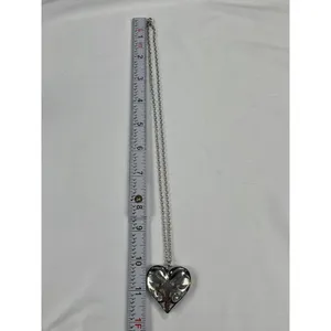 Vampire Diaries SKU 7847 Caroline Forbes Antique Silver Open Heart Chain & Penda thumbnail 4