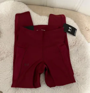 Under Armour Red Compression High Rise Ankle Athletic Leggings XSmall NWT thumbnail 3