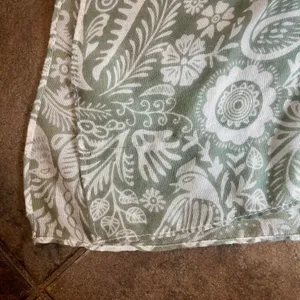 NWT Yak & Yeti Green Floral Thin Shawl Cardigan One Size thumbnail 13