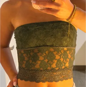 Urban Outfitters Top thumbnail 1