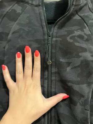 Lululemon Scuba Hoodie thumbnail 4