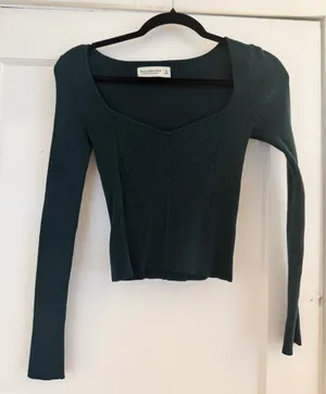 Abercrombie & Fitch Green Long Sleeve Sweater thumbnail 1