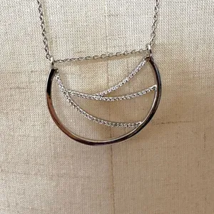 Lauren Conrad silver tone rhinestone pendant necklace thumbnail 11