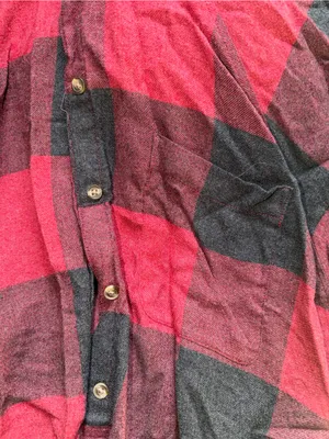 American Eagle Outfitters Red and Black Plaid Flannel Shirt thumbnail 3