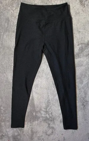 Beyond Yoga Black mid rise Leggings Size S Made in USA Cropped Ankle Yoga #1800 thumbnail 1