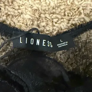 Lioness some like it hot black lace top size L NWT thumbnail 5