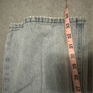Vervet wide leg distressed light wash denim jeans size 29 thumbnail 5